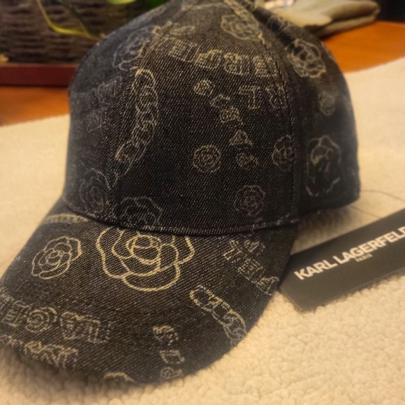 Karl Lagerfeld Other - NWT Karl Lagerfeld Gray Denim Women's Ballcap - Floral/Wording In Cream
